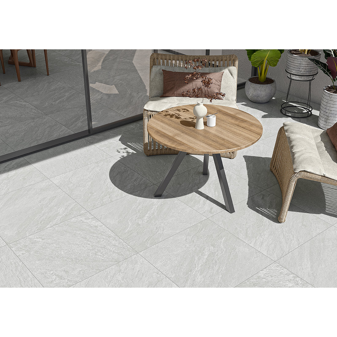 Sandrock 60x60x2 Silver Matt R11